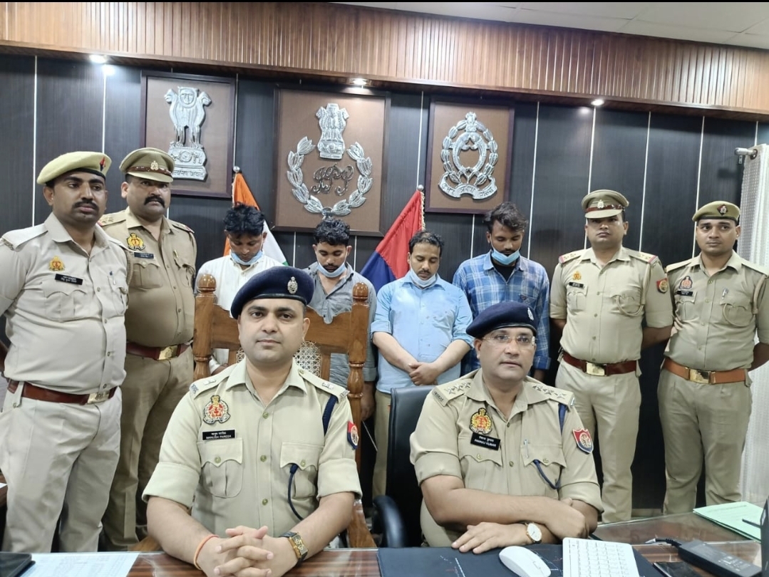 सवा करोड़ की मार्फीन के साथ चार तस्कर गिरफ्तार, मणिपुर से लाकर यूपी में खपाते थे माल